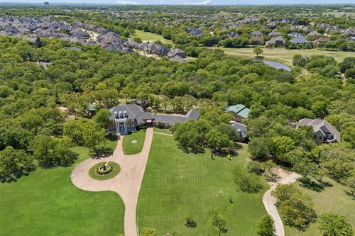 385 Meadow View Dr, Argyle, TX, 76226-7101 | Card Image