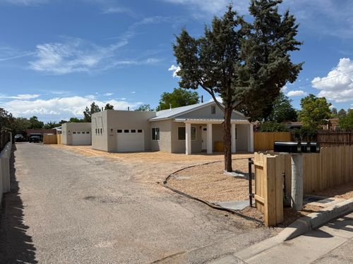 3741 San Isidro St Nw, Albuquerque, NM, 87107-2821 | Card Image