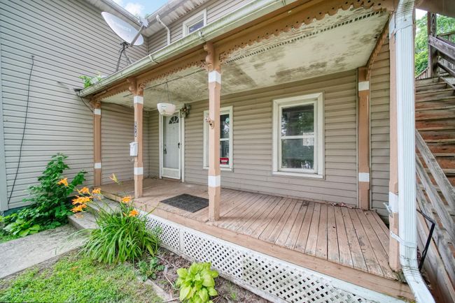 624 N Broad St, Home with 5 bedrooms, 3 bathrooms and 2 parking in Adrian MI | Image 4
