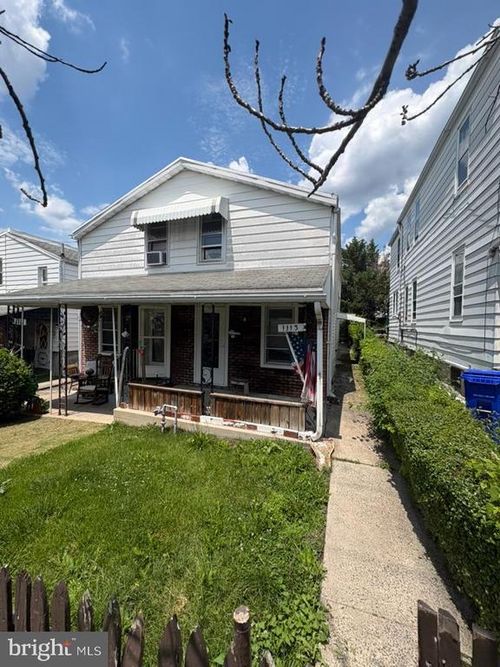 1113 Elm St, READING, PA, 19604-2925 | Card Image