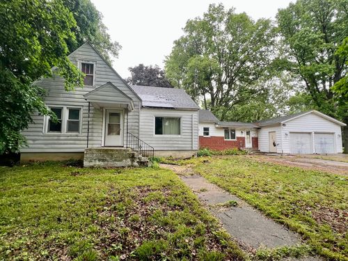 103 W 2nd St, Broadlands, IL, 61816-9768 | Card Image