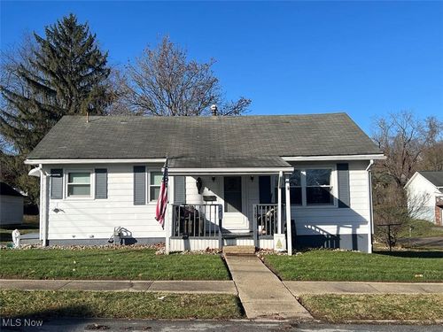 438 N Lincoln Avenue, Barnesville, OH, 43713 | Card Image