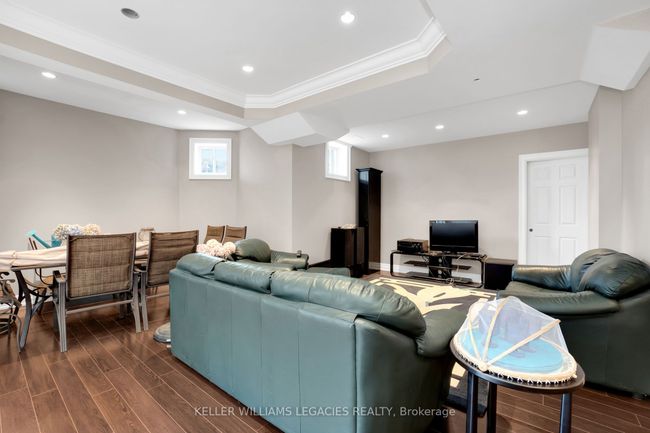 360 Conservation Dr, House other with 6 bedrooms, 4 bathrooms and 8 parking in Brampton ON | Image 38