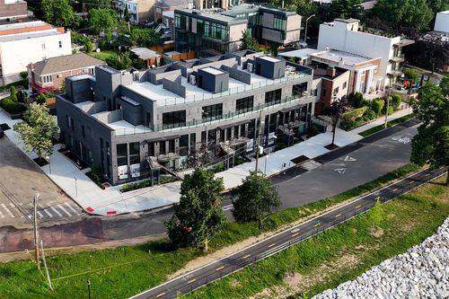 2d-21 Shore Blvd, Astoria, NY, 11105-3927 | Card Image