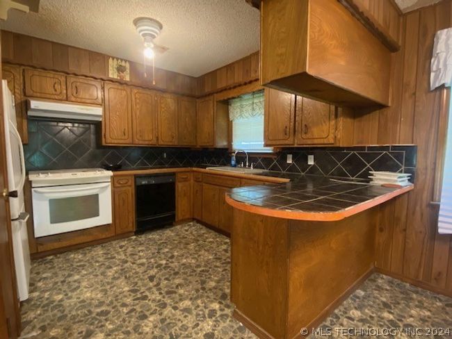 120 N Lee St, House other with 3 bedrooms, 2 bathrooms and null parking in Kiowa OK | Image 8