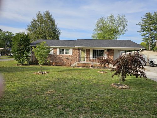 106 Willow St N, Cowan, TN, 37318-3273 | Card Image