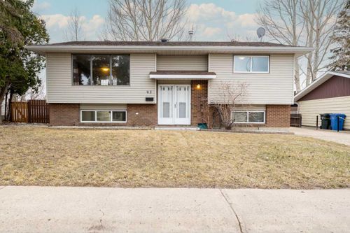 62 Rossland Way Se, Medicine Hat, AB, T1B2C2 | Card Image