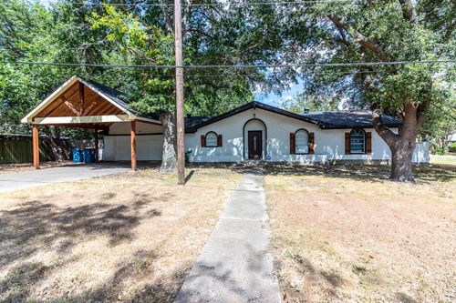 115 E Allen St, Kaufman, TX, 75142-1101 | Card Image