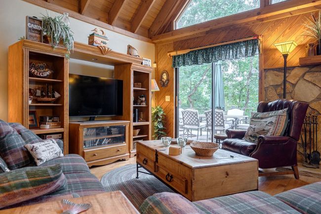 190 Hickory Pt, House other with 4 bedrooms, 3 bathrooms and null parking in Buckhead GA | Image 4