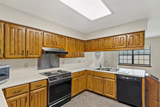 4395 Farm Road 2820, House other with 3 bedrooms, 2 bathrooms and null parking in Sumner TX | Image 17
