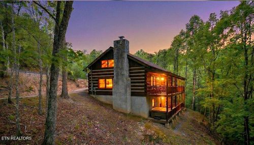 519 Picadilly Ln, Gatlinburg, TN, 37738 | Card Image