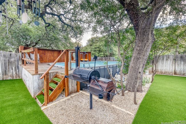 457 N Tomahawk Way, House other with 4 bedrooms, 3 bathrooms and null parking in Concan TX | Image 12
