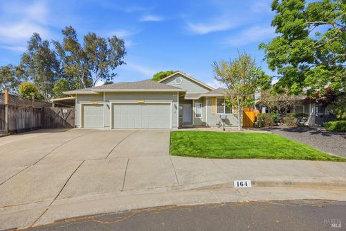 164 Fulton Pl, Windsor, CA, 95492-9474 | Card Image