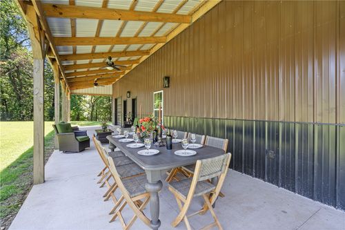 6630 E Wagon Wheel Rd, Springdale, AR, 72762-7058 | Card Image