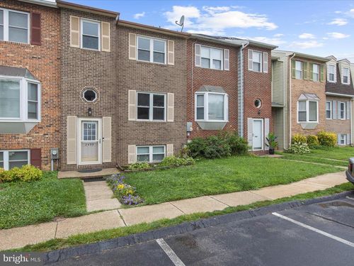 2499 Vineyard Ln, CROFTON, MD, 21114-1119 | Card Image