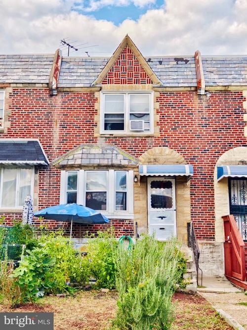 2105 Friendship St, PHILADELPHIA, PA, 19149-1322 | Card Image