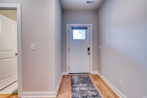 2727 Willow Creek Dr, Evansville, IN, 47712-5449 | Card Image