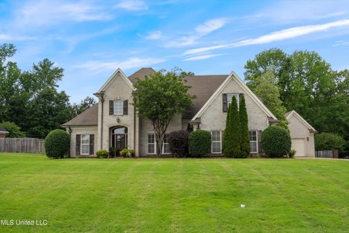 4293 Trumpington Cv, Southaven, MS, 38672-8152 | Card Image