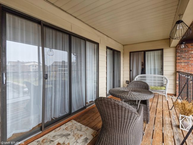 APT-304 - 671 Hapsfield Ln, Condo with 2 bedrooms, 2 bathrooms and 1 parking in Buffalo Grove IL | Image 16