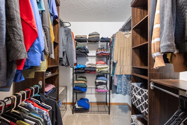 Large walk-in closet | Image 22