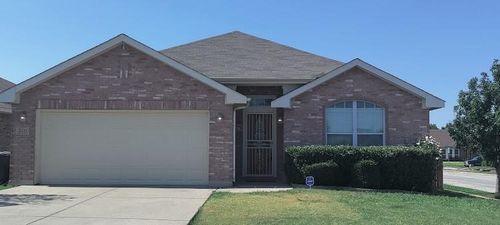 2433 Forest Creek Dr, Fort Worth, TX, 76123-2111 | Card Image