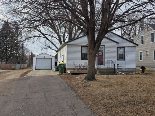 106 8th Ave Sw, Pipestone, MN, 56164-1225 | Card Image