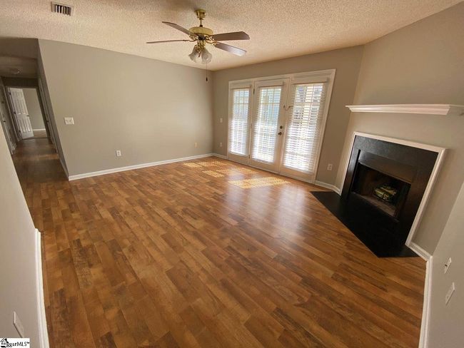 202 Pelham Square Way, Condo with 3 bedrooms, 2 bathrooms and null parking in Greer SC | Image 10