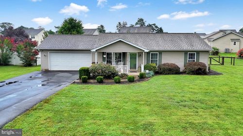 345 Close Dr, MARTINSBURG, WV, 25404-6608 | Card Image