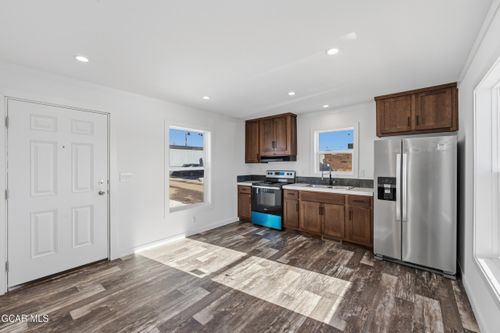 c-13-925 E Garnet Ave, Granby, CO, 80446-6006 | Card Image