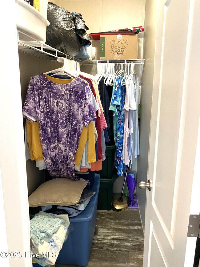 Master closet is 13-ft deep | Image 14