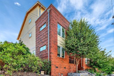 1 - 1325 5th Ave N, Condo with 1 bedrooms, 1 bathrooms and 1 parking in Nashville TN | Image 2