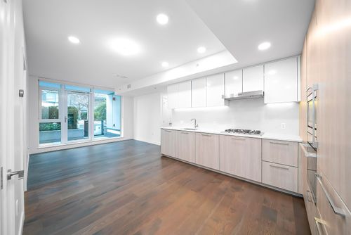 {{alt}} | Card Image