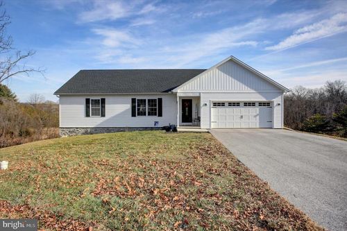 4034 Percy Ave, CHAMBERSBURG, PA, 17202-9167 | Card Image