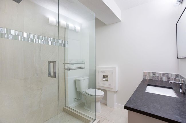 432 Rocky Ridge Drive Nw, House other with 5 bedrooms, 3 bathrooms and 4 parking in Calgary AB | Image 17