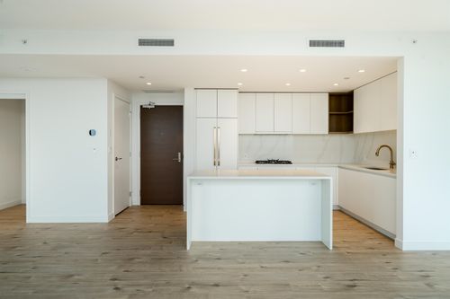 4007-720 Farrow St, Coquitlam, BC, V3J0P3 | Card Image