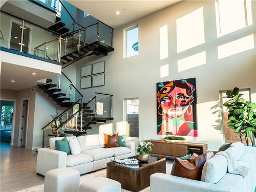 221 Stage, Irvine, CA, 92618 | Card Image