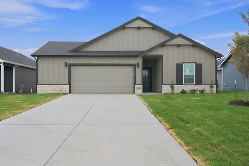 1562 N Emerald Valley Dr, Mulvane, KS, 67110-8625 | Card Image