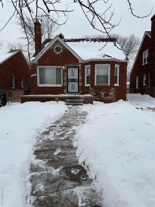 15414 Eastburn St, Detroit, MI, 48205-1315 | Card Image