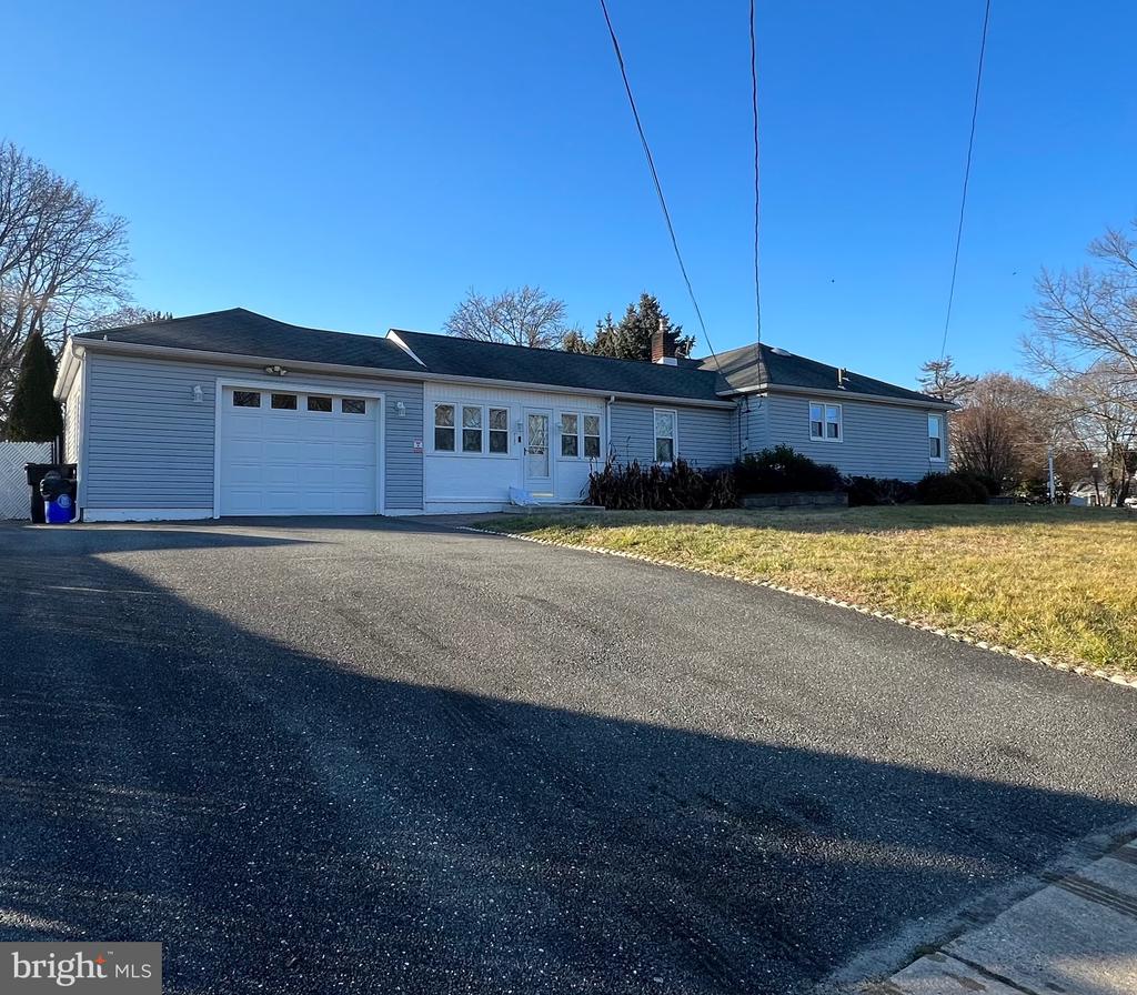 Jersey Ave, Woodbury Heights, NJ 08097