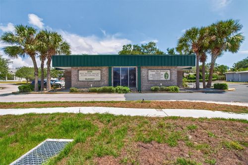 2039 Indian Rocks Rd S, LARGO, FL, 33774-1035 | Card Image