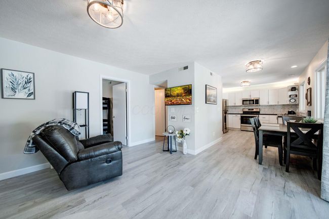 2-1L - 129 Chase Ave, Condo with 2 bedrooms, 2 bathrooms and null parking in Russells Point OH | Image 5