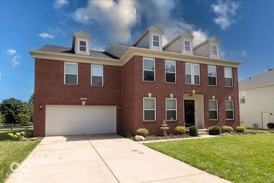 5706 Doe Way, House other with 5 bedrooms, 4 bathrooms and null parking in Noblesville IN | Image 1