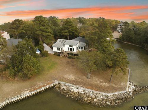 119 W Sir Walter Raleigh Dr, Kill Devil Hills, NC, 27948-9185 | Card Image