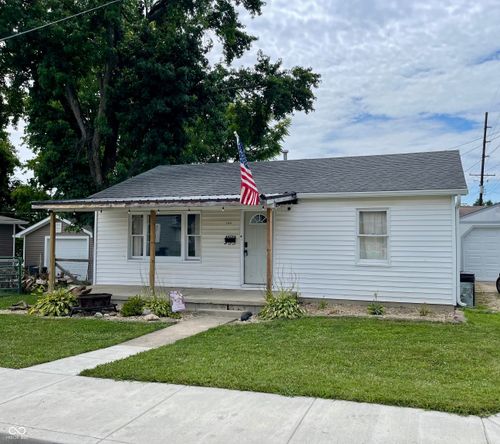 140 N 5th St, Martinsville, IN, 46151-1217 | Card Image