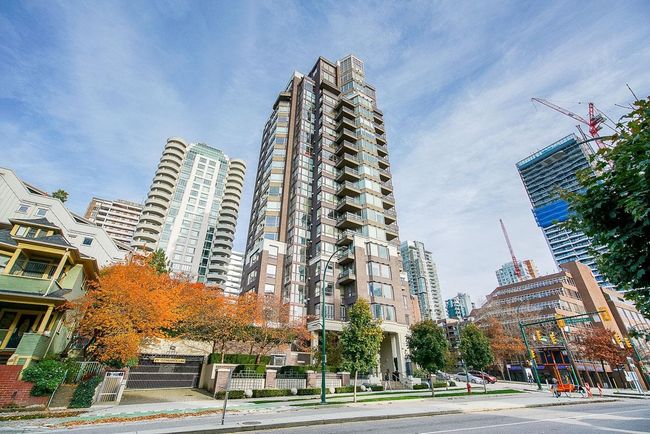 602 - 1003 Pacific Street, Condo with 1 bedrooms, 1 bathrooms and 1 parking in Vancouver BC | Image 1