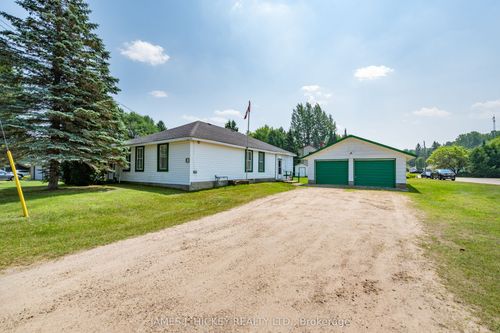 69 Main St, Chalk River, ON, K0J1J0 | Card Image