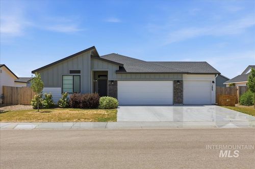 1955 Sw Cooper Ave, Mountain Home, ID, 83647-2848 | Card Image