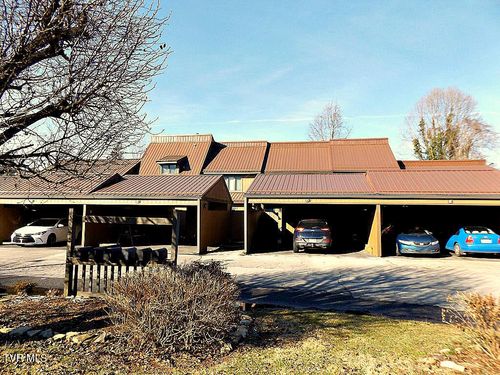 d-520 Fleetwood Court, Kingsport, TN, 37660 | Card Image