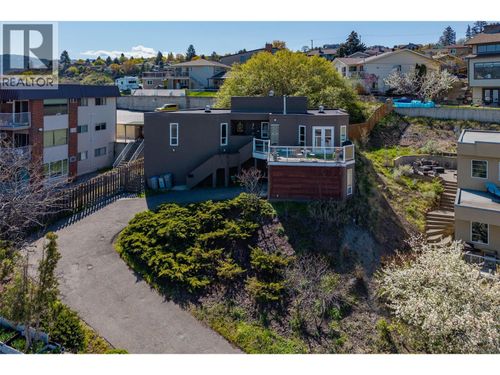 707 Chaparral Pl, Kamloops, BC, V2C5Y3 | Card Image