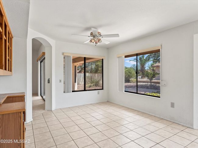 13-Family Room | Image 13